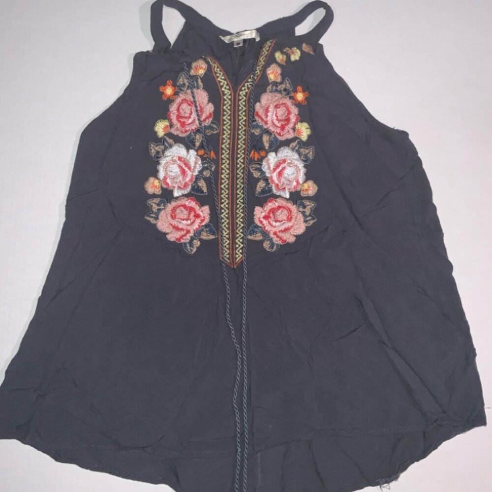 ANDREE by UNIT Women Medium Navy Floral Embroidered Tassle BOHO Sleeveless Top